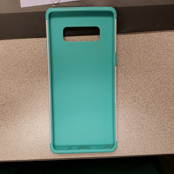 Phone cases - Picture 5 of 8